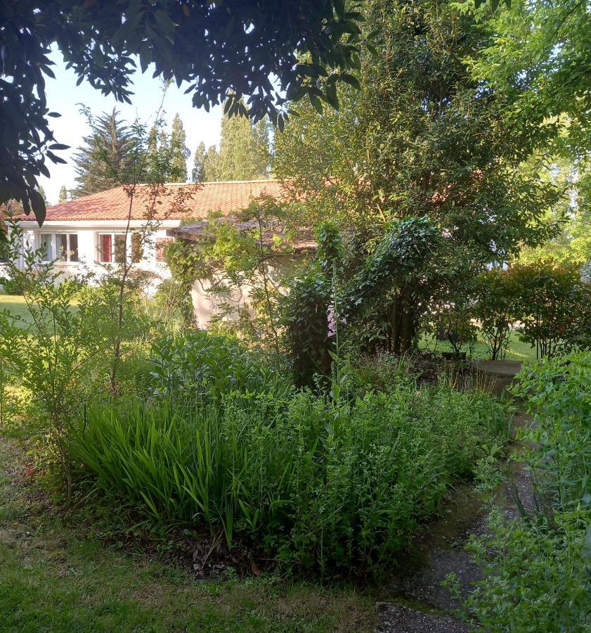 La Gisiere, Chambres D'Hotes Challans Kültér fotó